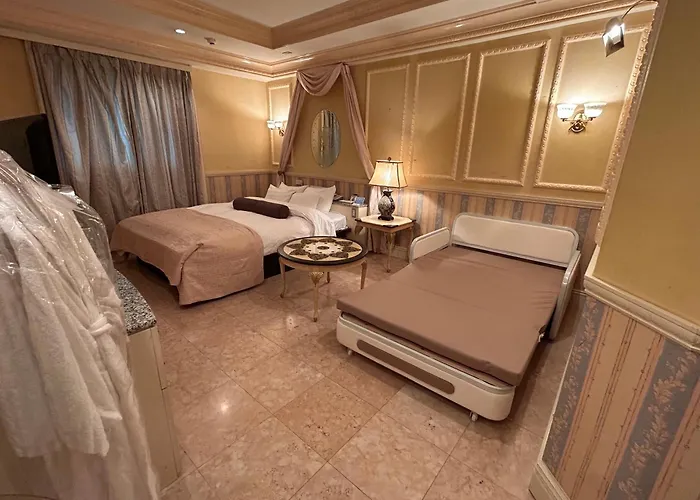 Hotel Grand Garden (Adults Only)